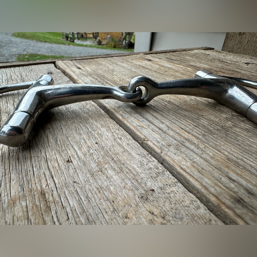 Horse Tack - 4 3/4” D Ring Snaffle Bit - Picture 3 of 3